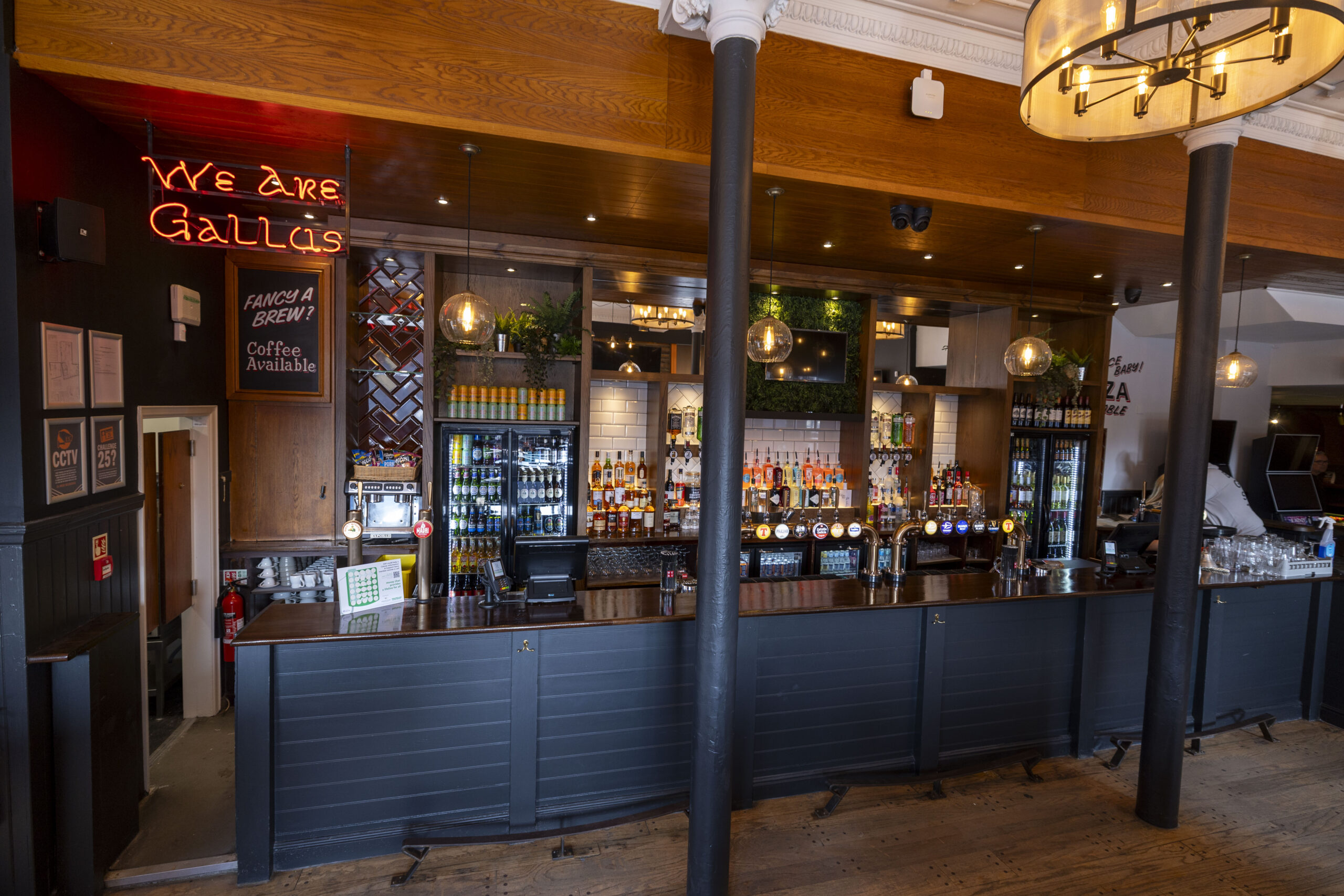 Gallius pub glasgow 25th april 2025 glasgow