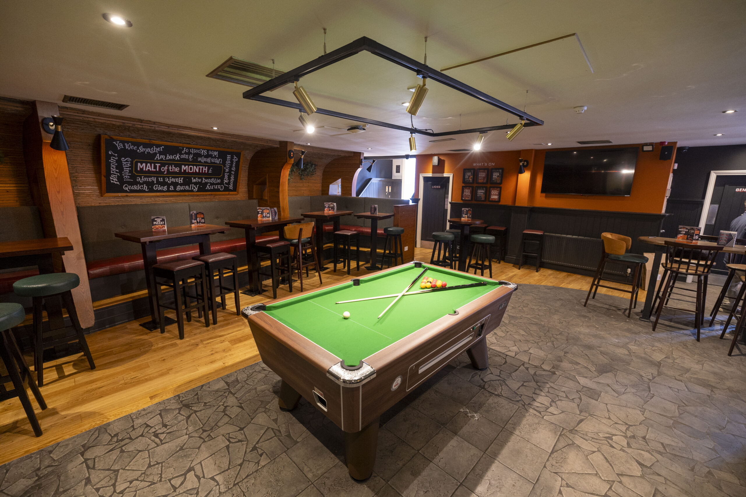 Gallius pub glasgow 25th april 2025 glasgow